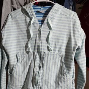 Columbia hoodie size small